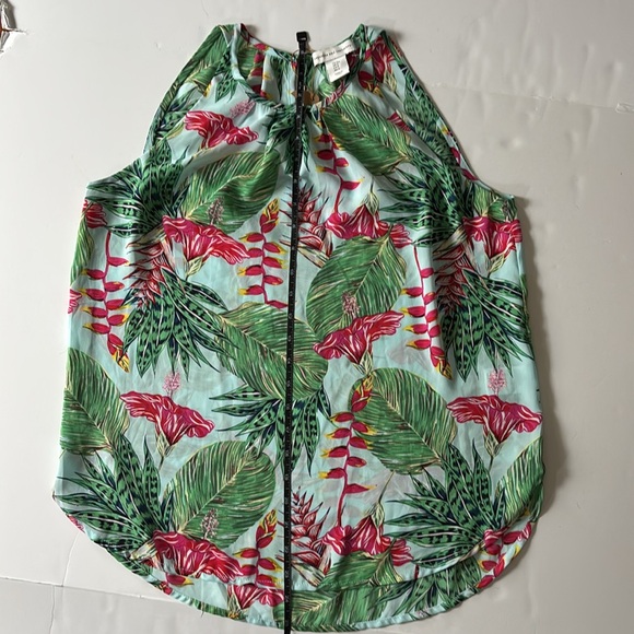 NWOT - Cupcake & Cashmere Floral Tropical PrintTop - Picture 10 of 10